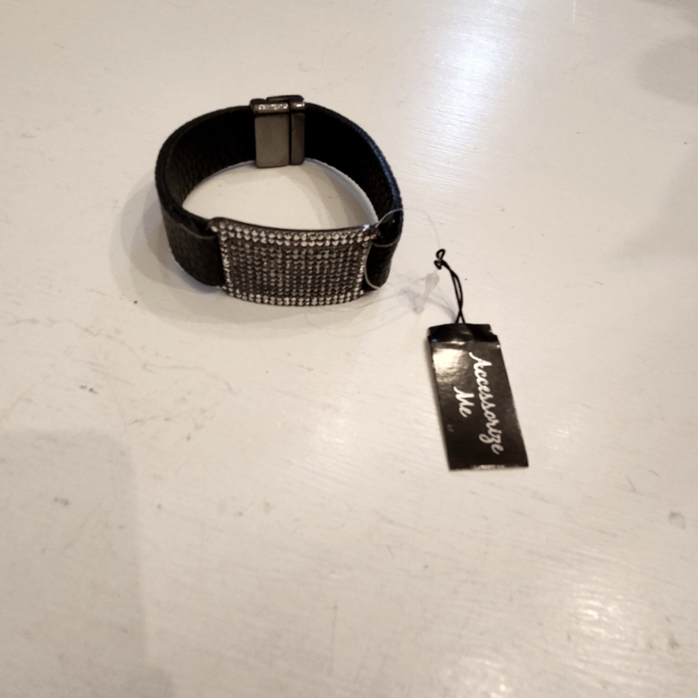 Accessorize Me Black Glitter Bracelet NWT